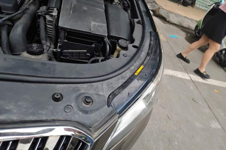 Used Buick LaCrosse 2014 2.0T SIDI Smart Luxury Flagship Edition Engine Bay Left