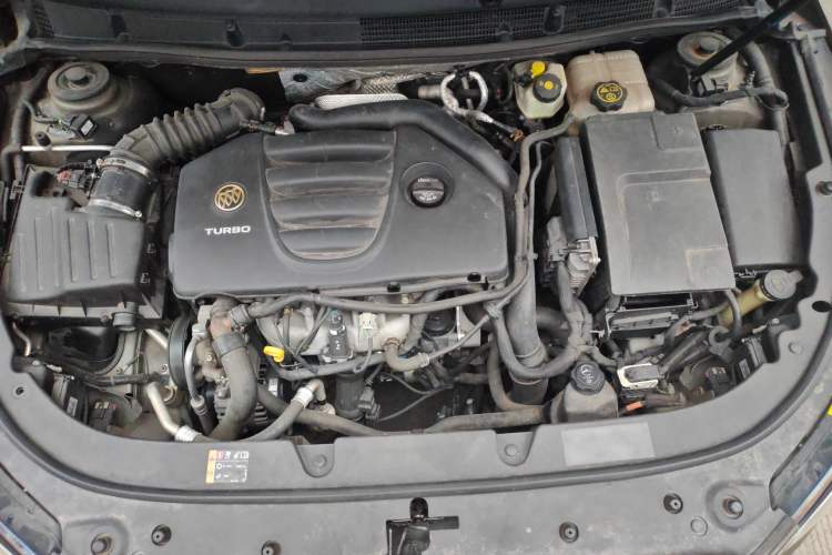 Used Buick LaCrosse 2014 2.0T SIDI Smart Luxury Flagship Edition Engine Bay