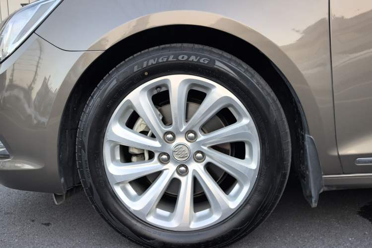 Used Buick LaCrosse 2014 2.0T SIDI Elite Tech Version Exterior 2