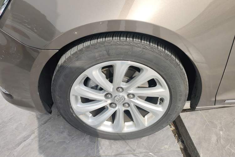 Used Buick LaCrosse 2014 2.0T SIDI Smart Luxury Flagship Edition Exterior 7