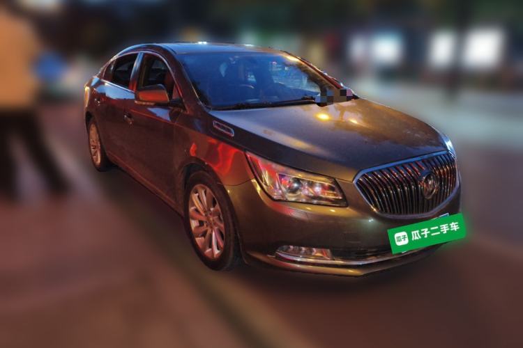 Used Buick LaCrosse 2014 2.0T SIDI Elite Tech Version Front Right 45 Deg