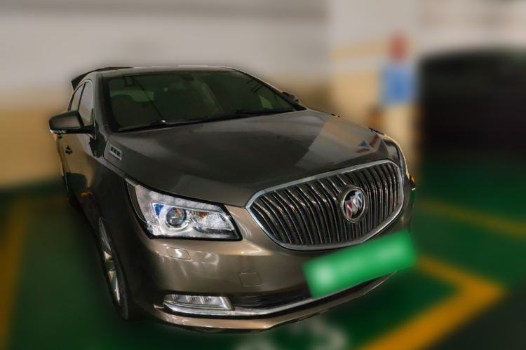 Used Buick LaCrosse 2014 2.0T SIDI Elite Tech Version Front Right 45 Deg