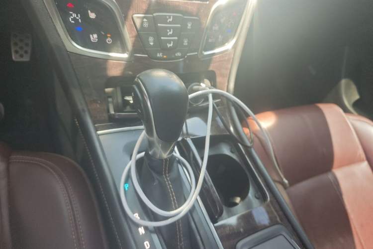 Used Buick LaCrosse 2014 2.0T SIDI Smart Luxury Flagship Edition Gear Lever