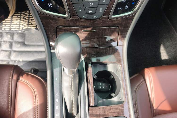 Used Buick LaCrosse 2014 2.0T SIDI Smart Luxury Flagship Edition Gear Lever