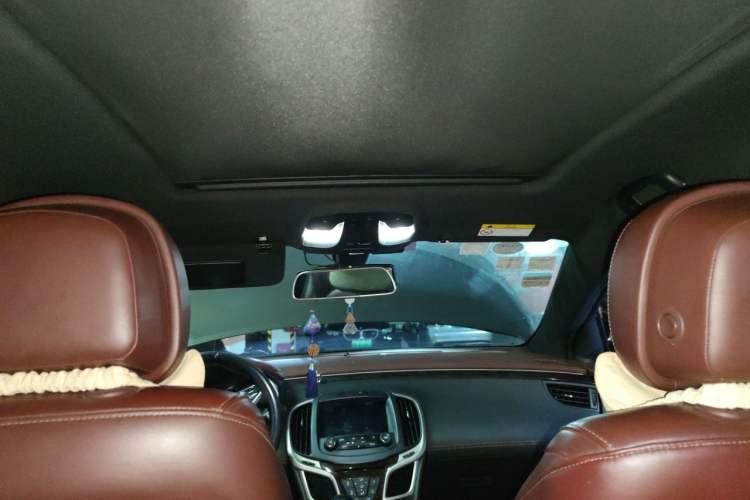 Used Buick LaCrosse 2014 2.0T SIDI Elite Tech Version Headliner