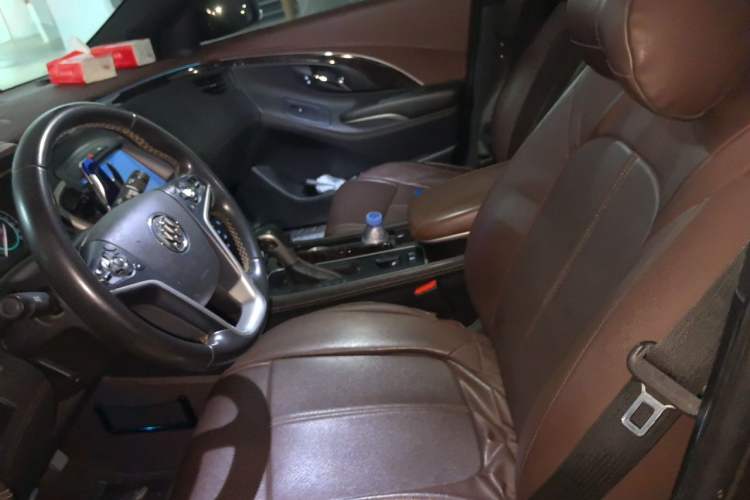 Used Buick LaCrosse 2014 2.0T SIDI Elite Tech Version Left Front Seat