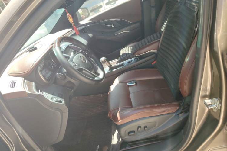 Used Buick LaCrosse 2014 2.0T SIDI Elite Tech Version Left Front Seat