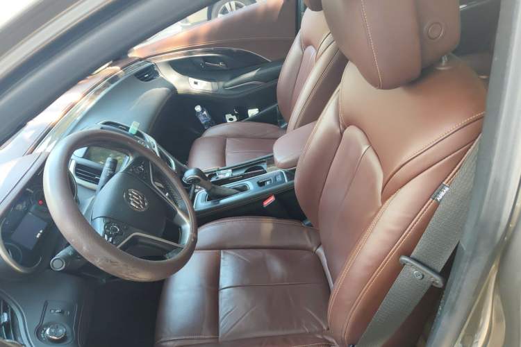 Used Buick LaCrosse 2014 2.0T SIDI Elite Tech Version Left Front Seat