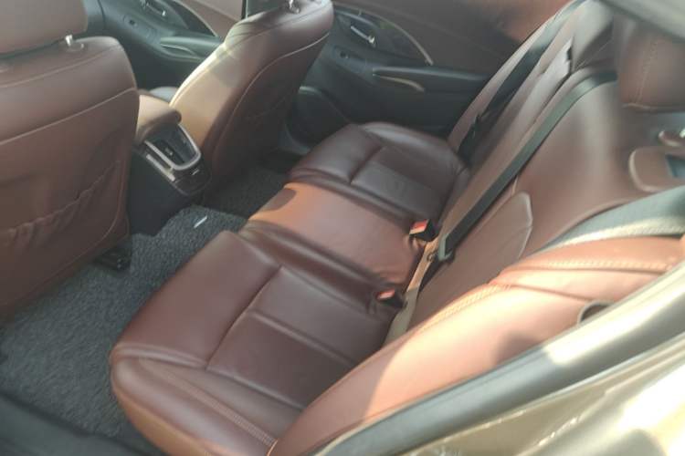 Used Buick LaCrosse 2014 2.0T SIDI Elite Tech Version Left Rear Seat
