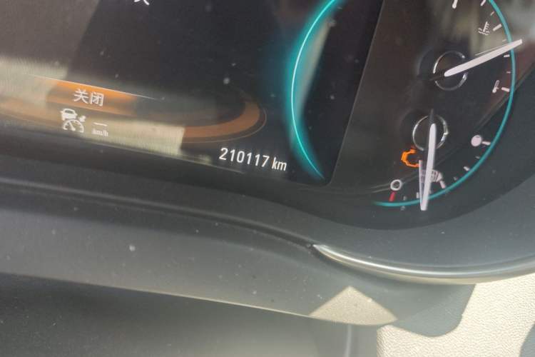 Used Buick LaCrosse 2014 2.0T SIDI Smart Luxury Flagship Edition Odometer Close Up