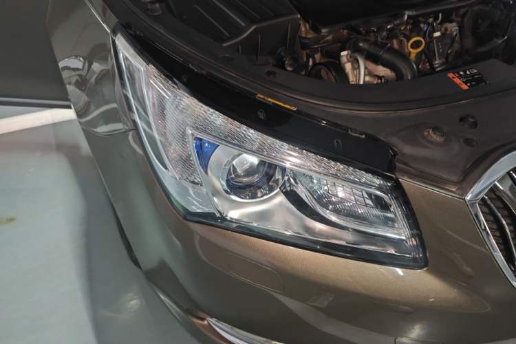 Used Buick LaCrosse 2014 2.0T SIDI Smart Luxury Flagship Edition Right Front Headlight