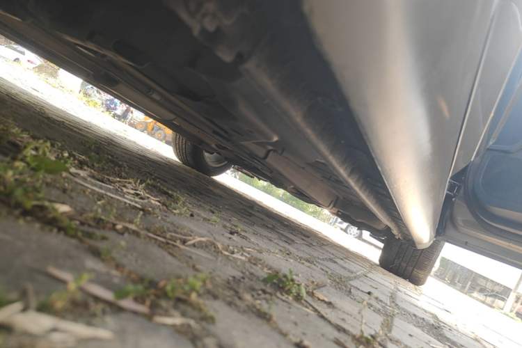 Used Buick LaCrosse 2014 2.0T SIDI Elite Tech Version Right Side Sill