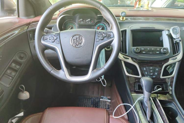 Used Buick LaCrosse 2014 2.0T SIDI Elite Tech Version Steering Wheel