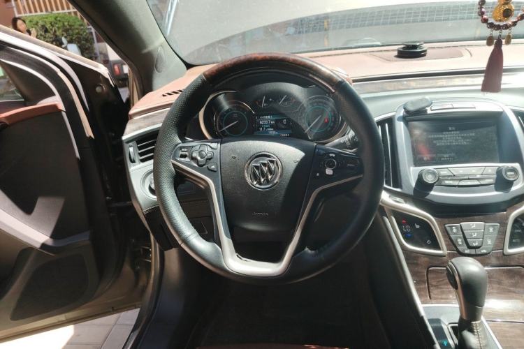 Used Buick LaCrosse 2014 2.0T SIDI Elite Tech Version Steering Wheel