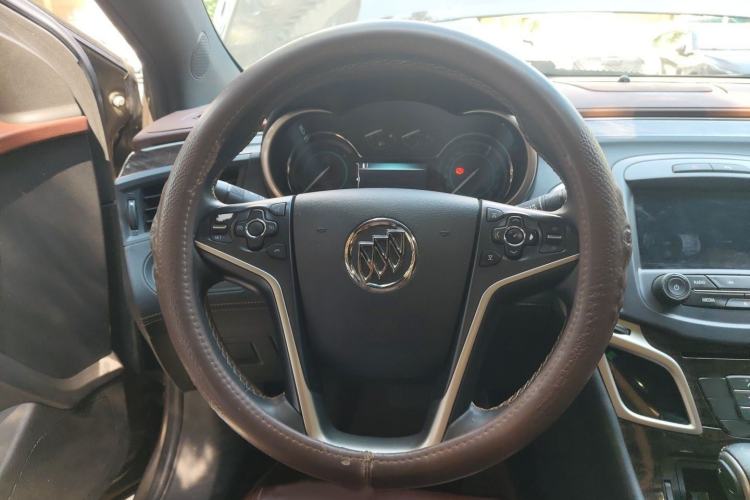 Used Buick LaCrosse 2014 2.0T SIDI Elite Tech Version Steering Wheel