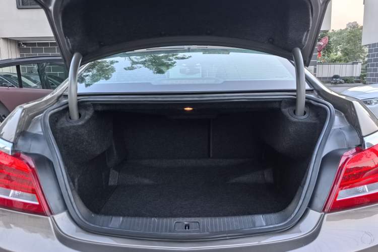 Used Buick LaCrosse 2014 2.0T SIDI Elite Tech Version Trunk