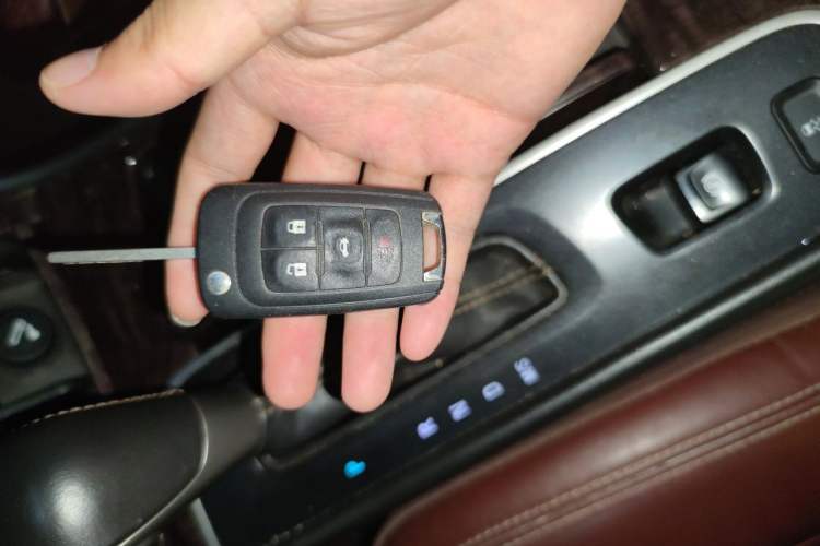 Used Buick LaCrosse 2014 2.0T SIDI Elite Tech Version Vehicle Key