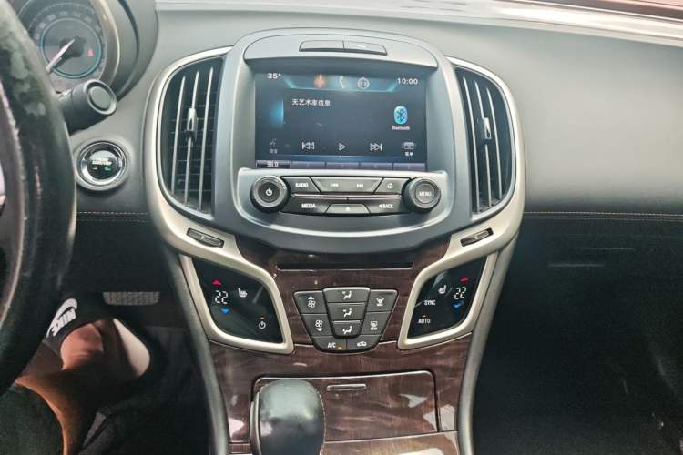 Used Buick LaCrosse 2014 2.0T SIDI Elite Tech Version Audio And AC Panel