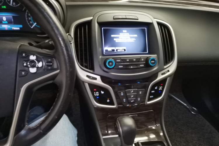 Used Buick LaCrosse 2014 2.0T SIDI Elite Tech Version Audio And AC Panel