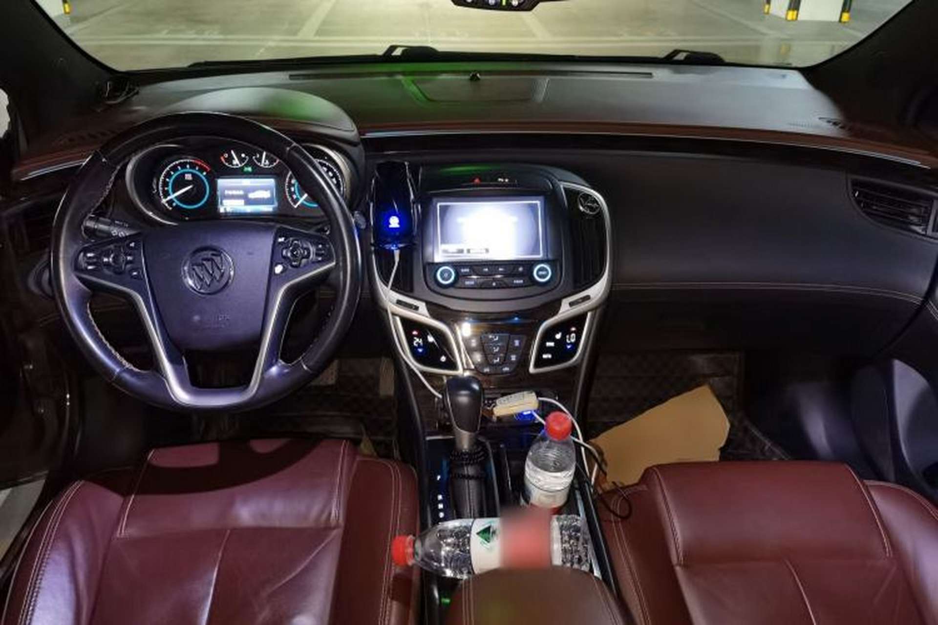 Used Buick LaCrosse 2014 2.0T SIDI Elite Tech Version Center Console