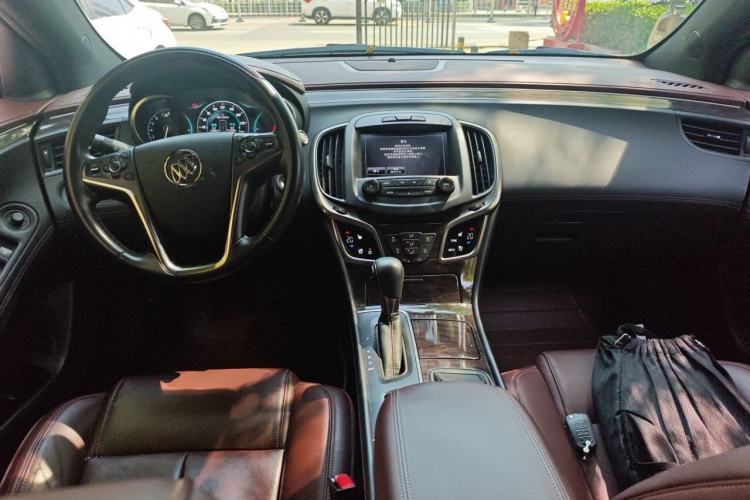 Used Buick LaCrosse 2014 2.0T SIDI Smart Luxury Flagship Edition Center Console