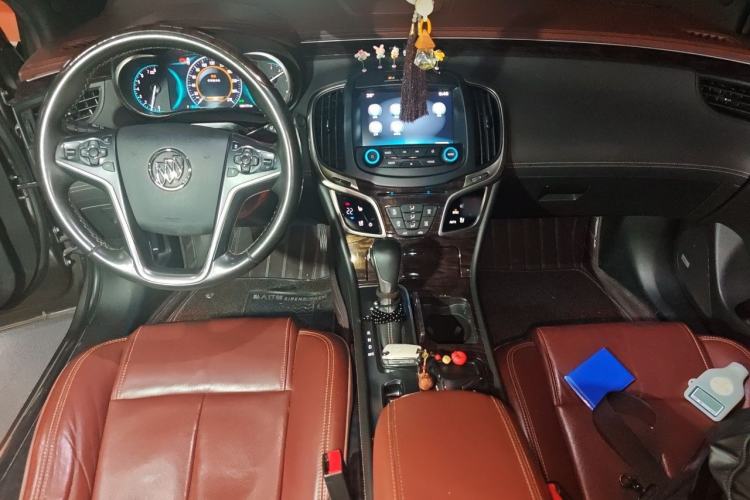 Used Buick LaCrosse 2014 2.0T SIDI Smart Luxury Flagship Edition Center Console