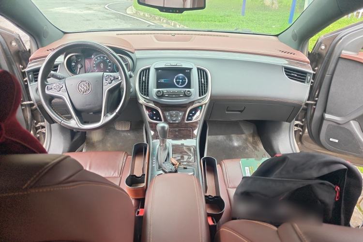 Used Buick LaCrosse 2014 2.0T SIDI Smart Luxury Flagship Edition Center Console