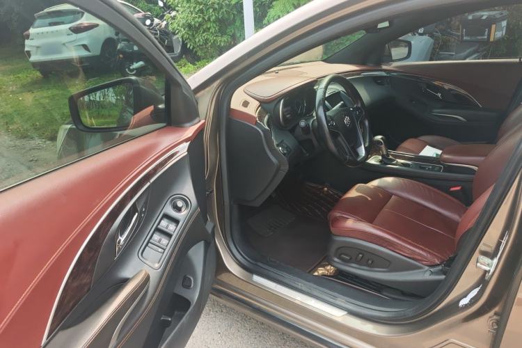 Used Buick LaCrosse 2014 2.0T SIDI Elite Tech Version Driver Seat