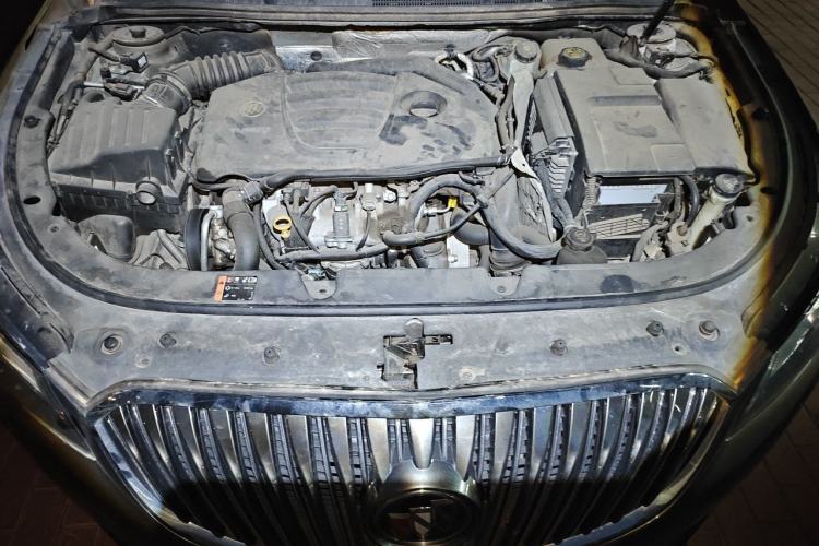 Used Buick LaCrosse 2014 2.0T SIDI Smart Luxury Flagship Edition Engine Bay
