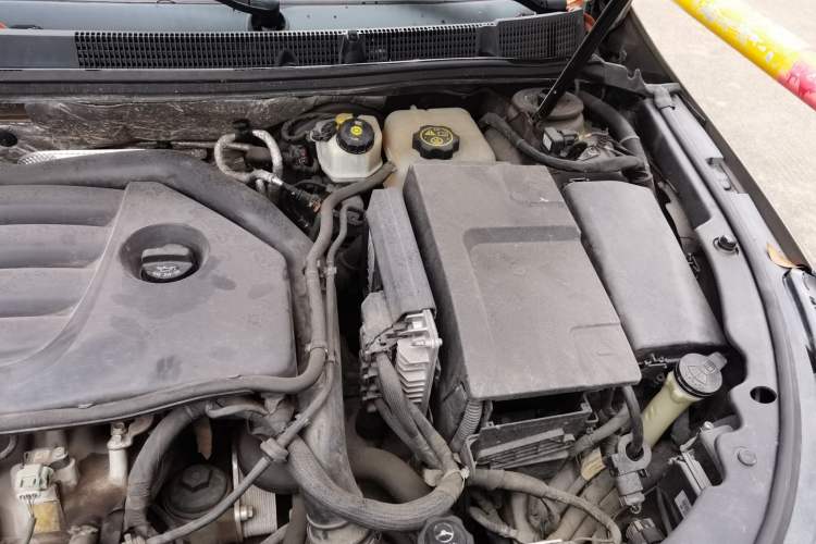 Used Buick LaCrosse 2014 2.0T SIDI Smart Luxury Flagship Edition Engine Bay Left