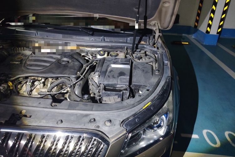 Used Buick LaCrosse 2014 2.0T SIDI Smart Luxury Flagship Edition Engine Bay Left