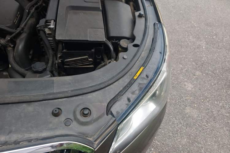 Used Buick LaCrosse 2014 2.0T SIDI Smart Luxury Flagship Edition Engine Bay Left