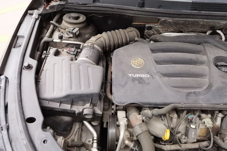 Used Buick LaCrosse 2014 2.0T SIDI Smart Luxury Flagship Edition Engine Bay Right