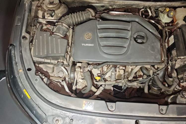 Used Buick LaCrosse 2014 2.0T SIDI Smart Luxury Flagship Edition Engine Bay Right