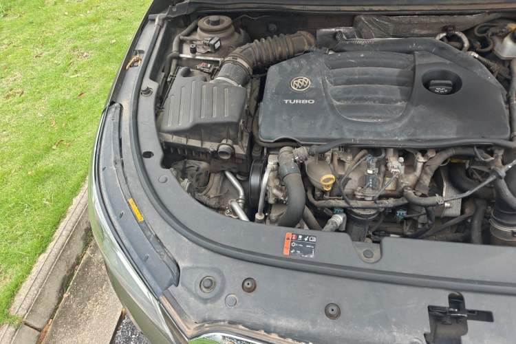 Used Buick LaCrosse 2014 2.0T SIDI Smart Luxury Flagship Edition Engine Bay Right