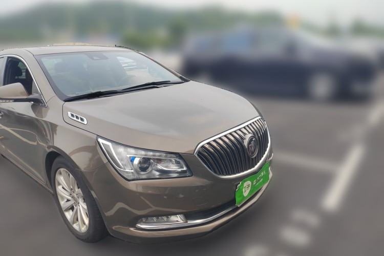 Used Buick LaCrosse 2014 2.0T SIDI Smart Luxury Flagship Edition Front Right 45 Deg
