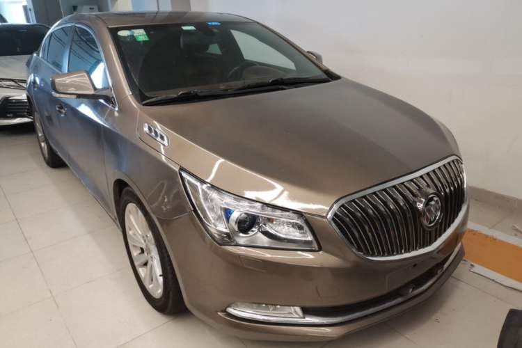 Used Buick LaCrosse 2014 2.0T SIDI Elite Tech Version Front Right 45 Deg
