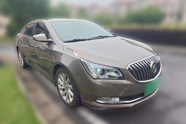 Used Buick LaCrosse 2014 2.0T SIDI Smart Luxury Flagship Edition Front Right 45 Deg