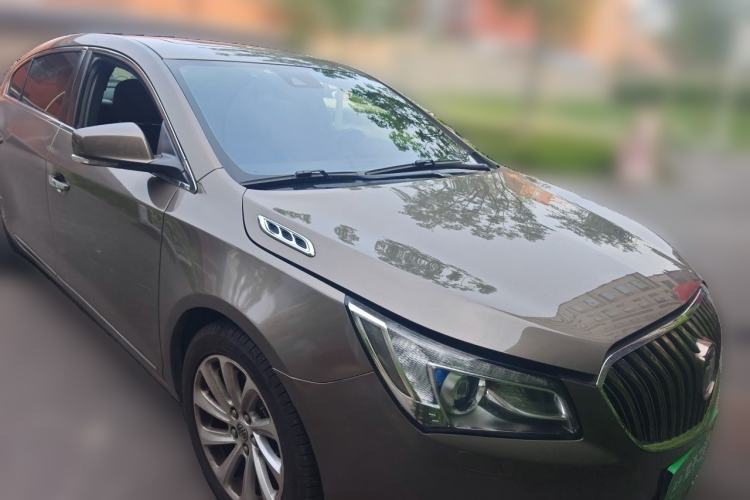 Used Buick LaCrosse 2014 2.0T SIDI Smart Luxury Flagship Edition Front Right 45 Deg