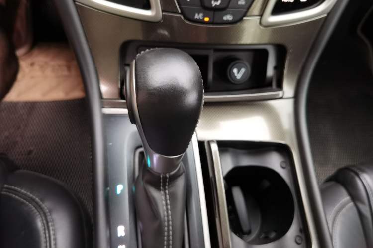 Used Buick LaCrosse 2014 2.0T SIDI Smart Luxury Flagship Edition Gear Lever