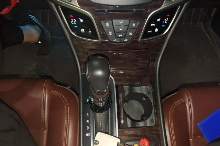 Used Buick LaCrosse 2014 2.0T SIDI Smart Luxury Flagship Edition Gear Lever