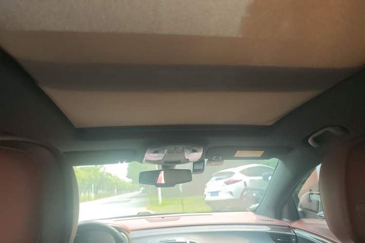 Used Buick LaCrosse 2014 2.0T SIDI Elite Tech Version Headliner