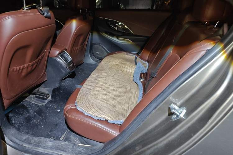 Used Buick LaCrosse 2014 2.0T SIDI Smart Luxury Flagship Edition Left Rear Seat