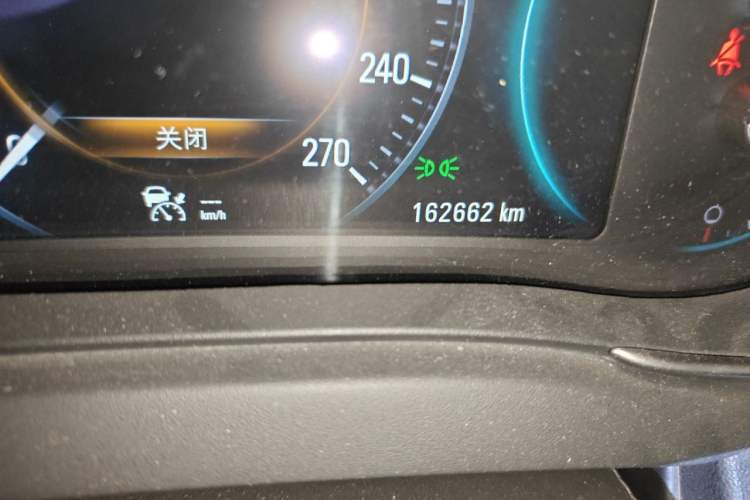 Used Buick LaCrosse 2014 2.0T SIDI Smart Luxury Flagship Edition Odometer Close Up