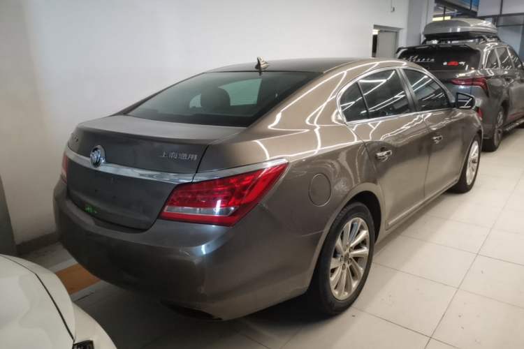 Used Buick LaCrosse 2014 2.0T SIDI Elite Tech Version Rear Right 45 Deg