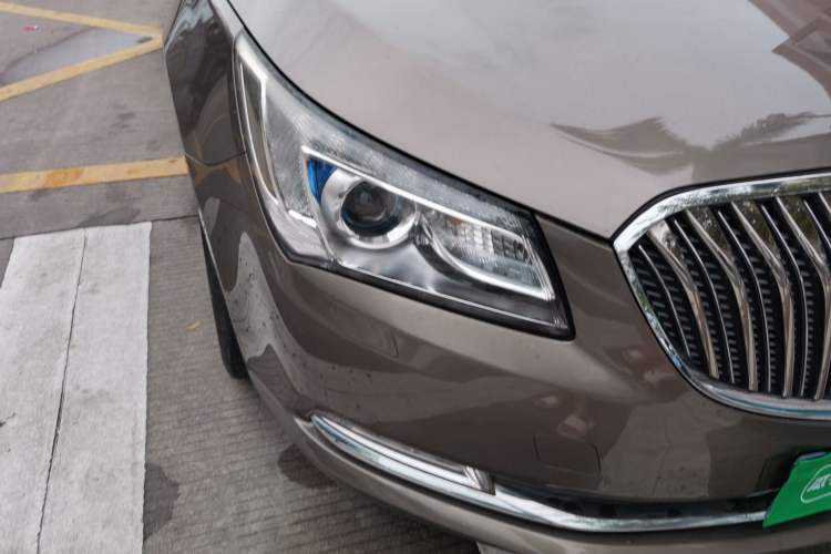 Used Buick LaCrosse 2014 2.0T SIDI Smart Luxury Flagship Edition Right Front Headlight