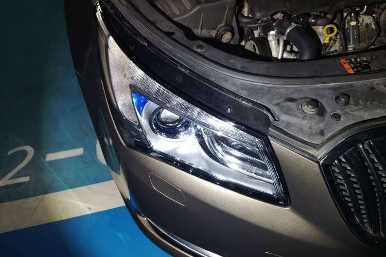 Used Buick LaCrosse 2014 2.0T SIDI Smart Luxury Flagship Edition Right Front Headlight