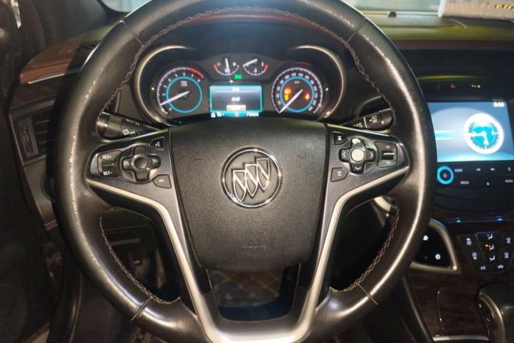 Used Buick LaCrosse 2014 2.0T SIDI Elite Tech Version Steering Wheel