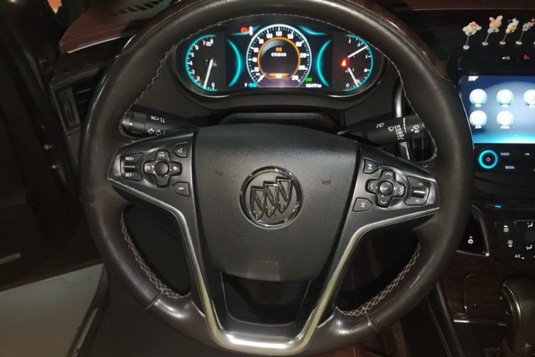 Used Buick LaCrosse 2014 2.0T SIDI Smart Luxury Flagship Edition Steering Wheel