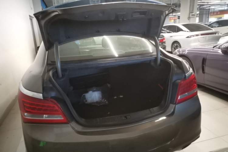 Used Buick LaCrosse 2014 2.0T SIDI Elite Tech Version Trunk